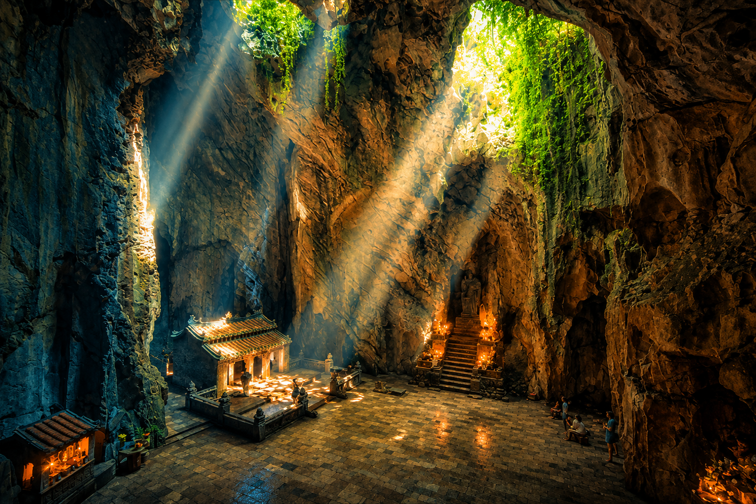 Huyen Khong Cave