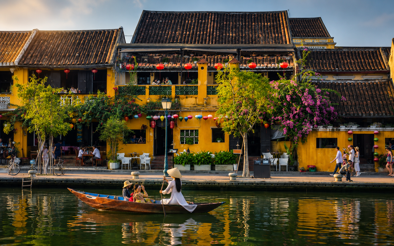 Hoi An Ancient Town Walk and Taste Local Flavors