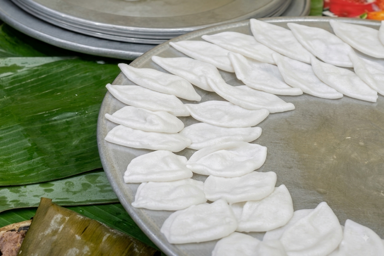 Hand-making White Rose Dumplings in Hoi An